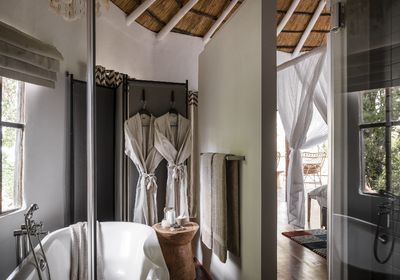 Treehouse Bathroom