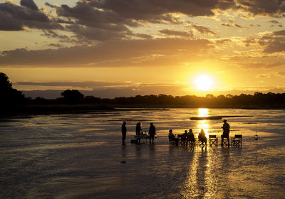 Sundowners